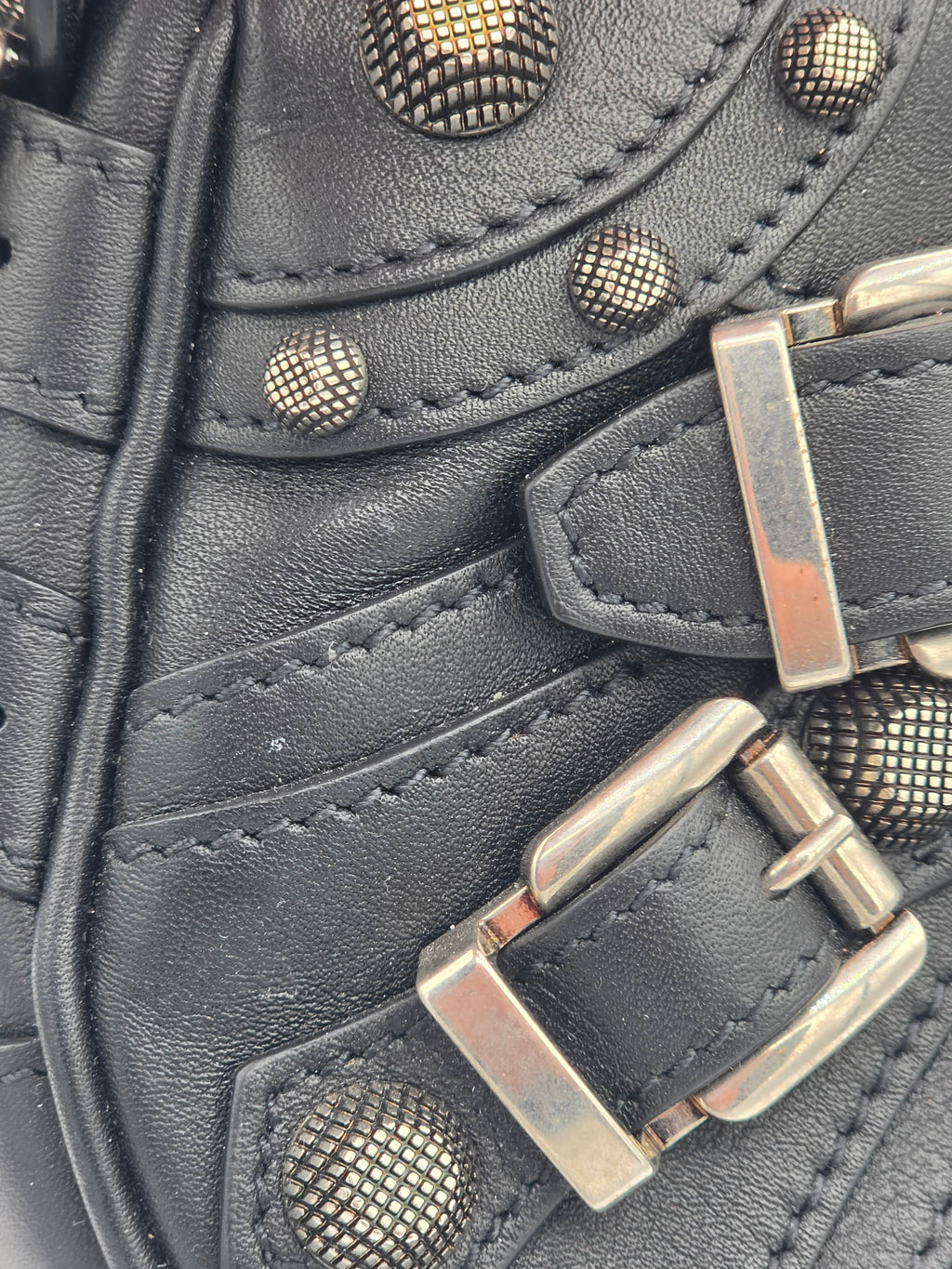 Balenciaga Le Cagole XS Shoulder Bag – Buckle Detail | Black Calfskin | Pre-Owned