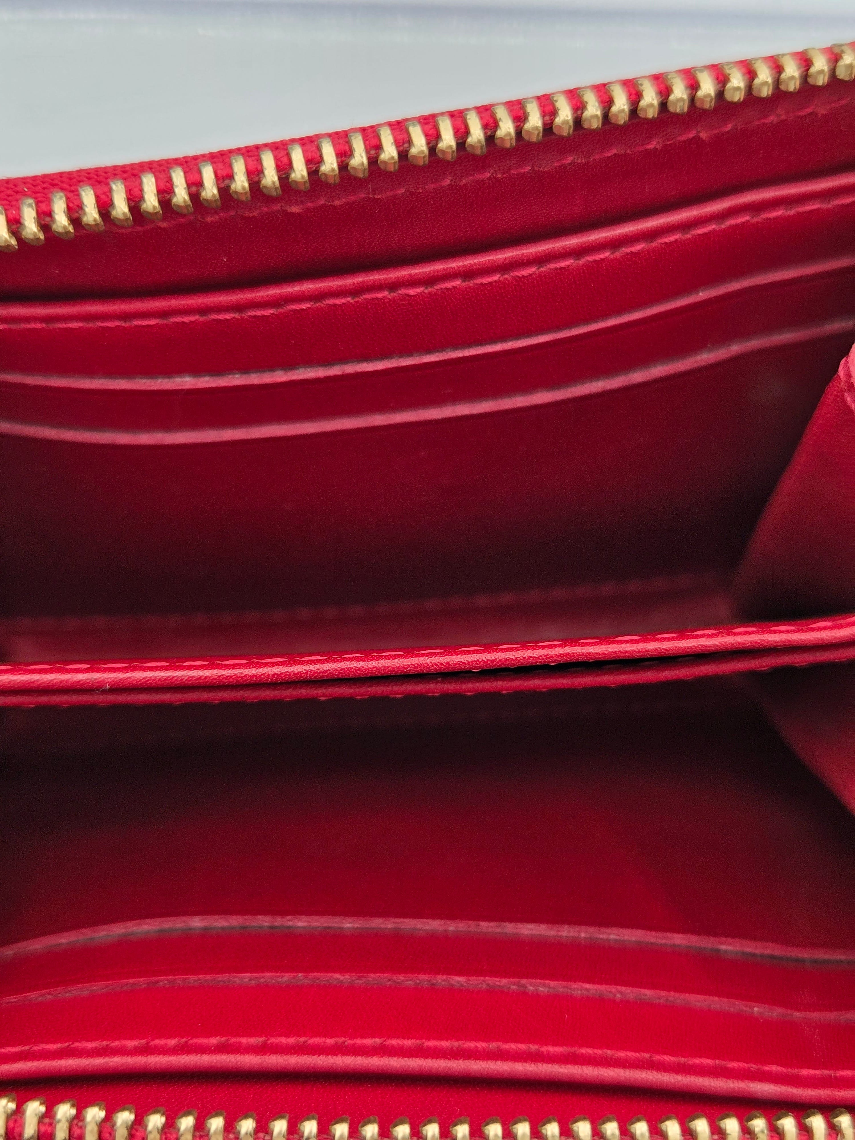 Louis Vuitton Zippy Coin Purse – Vernis Pomme D’Amour Red | Compact Wallet | Pre-Owned