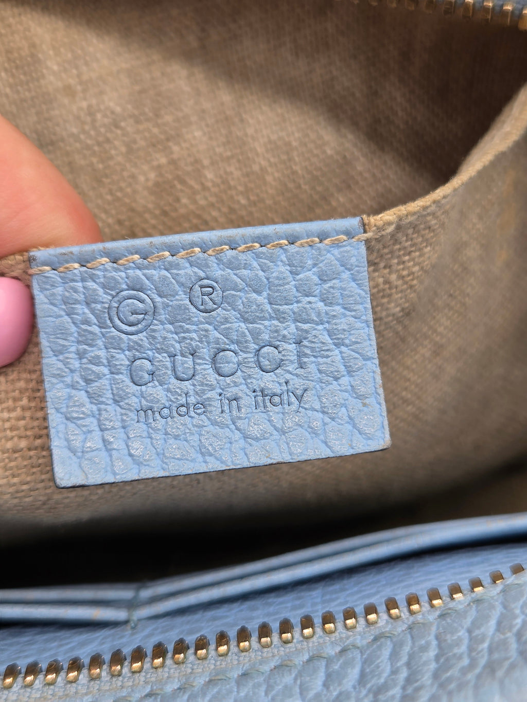 Gucci GG Canvas Disco Messenger Bag – Beige/Ebony GG Canvas & Light Blue Leather | Gold Hardware | Authenticated | Pre-Owned