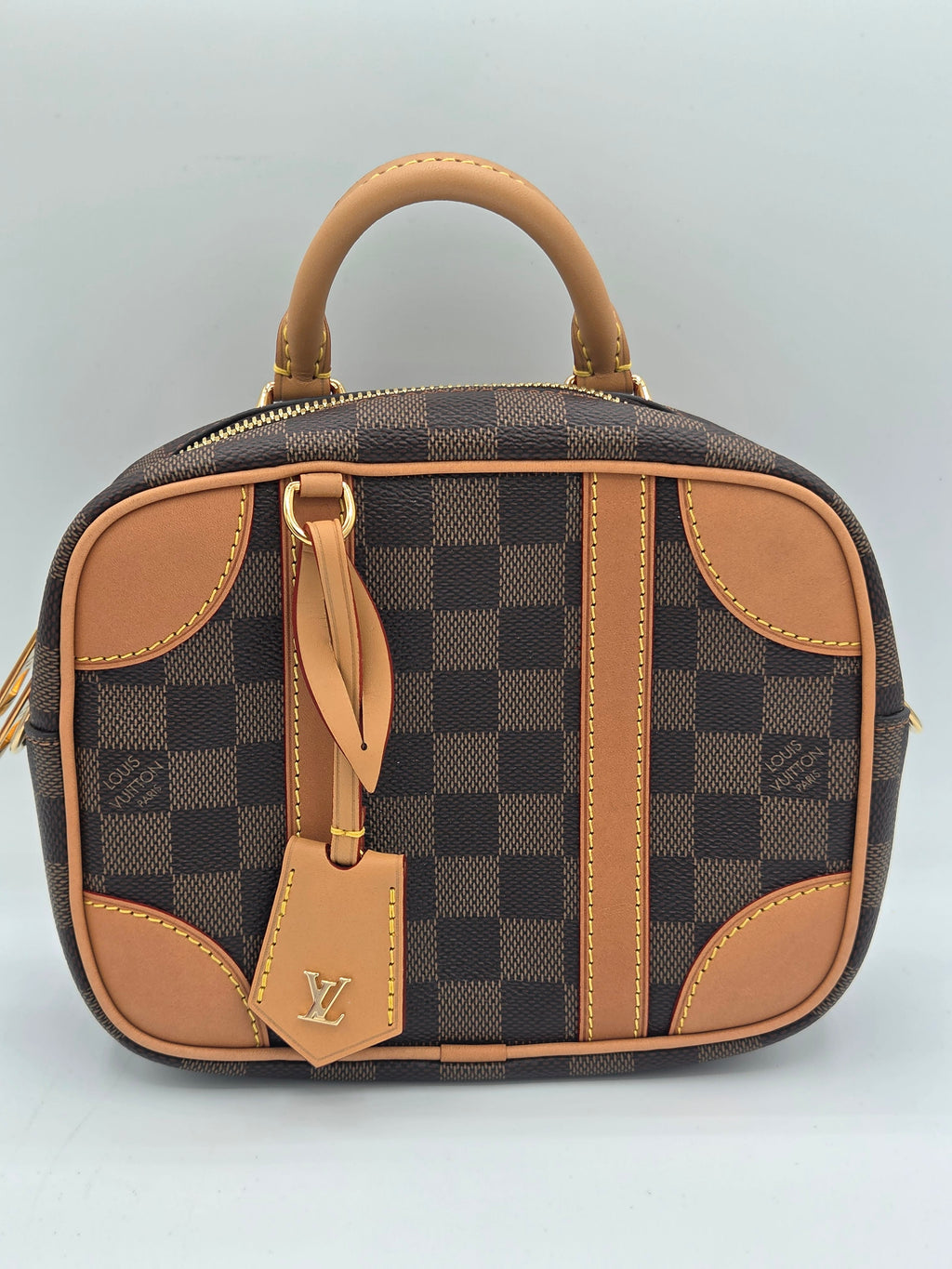 front view of handbag