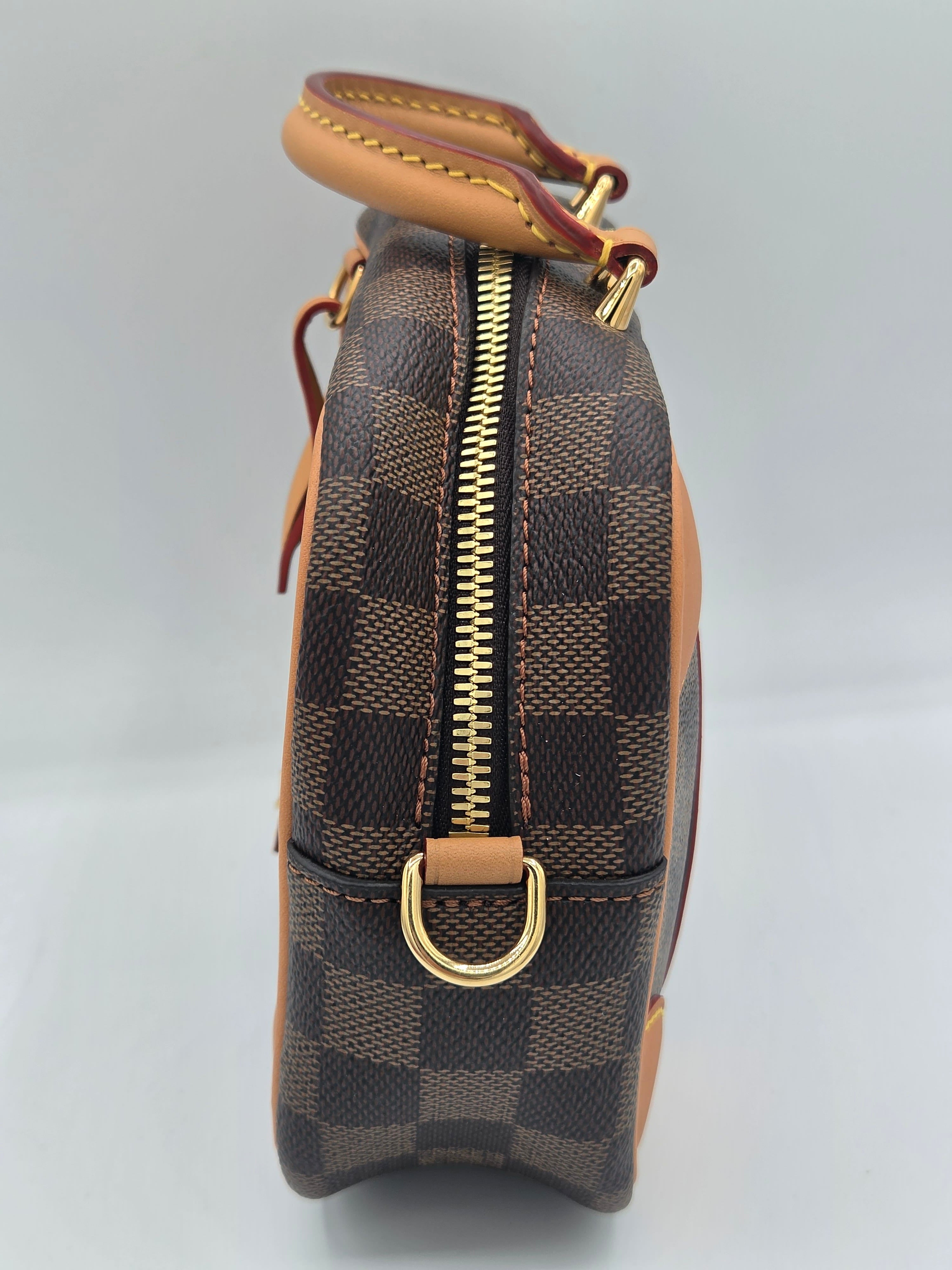 side view of handbag