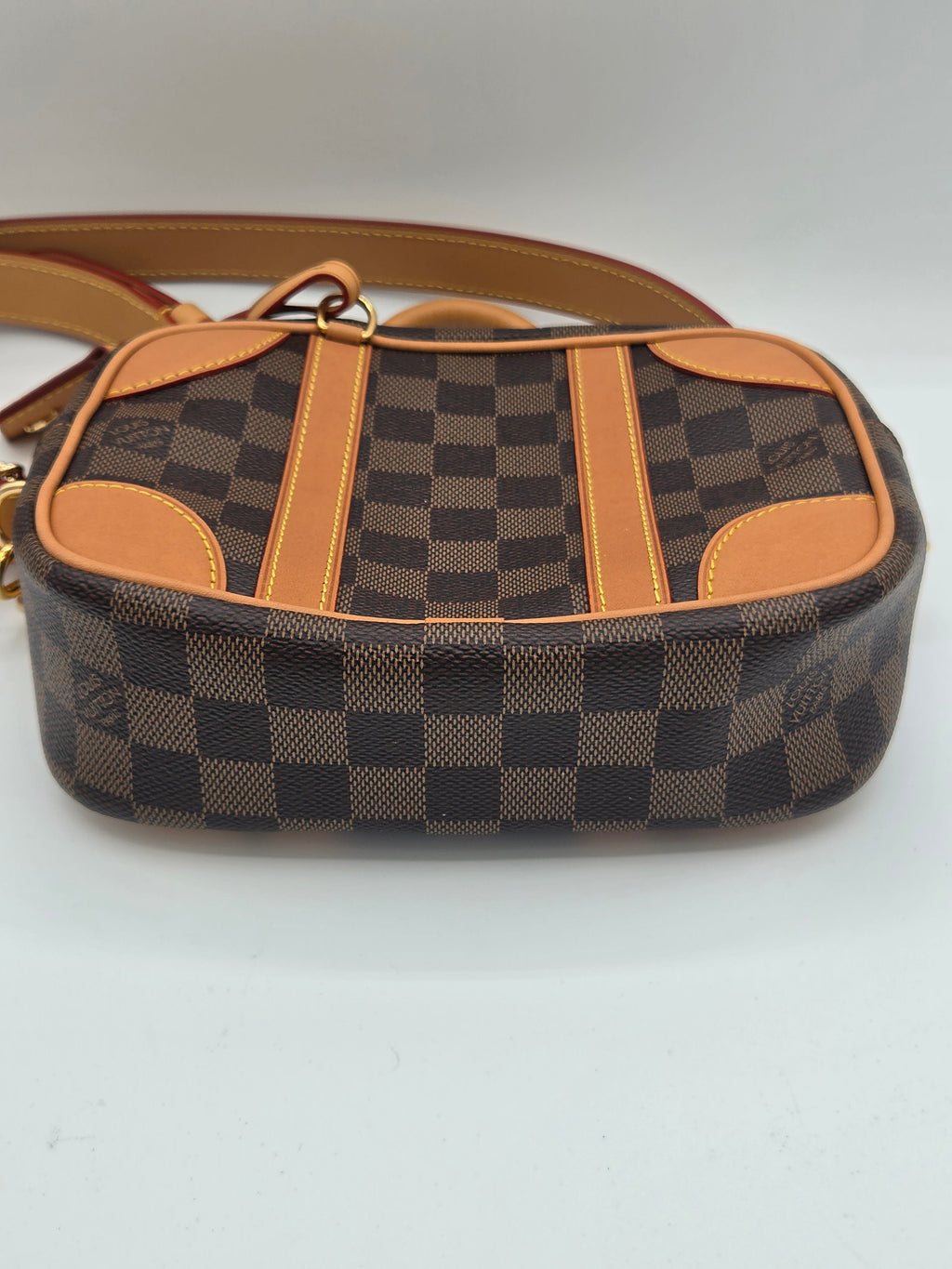 bottom view of handbag