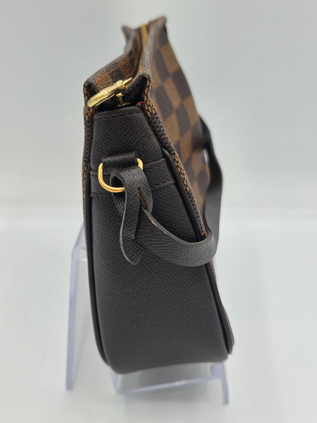 opposite side view of handbag