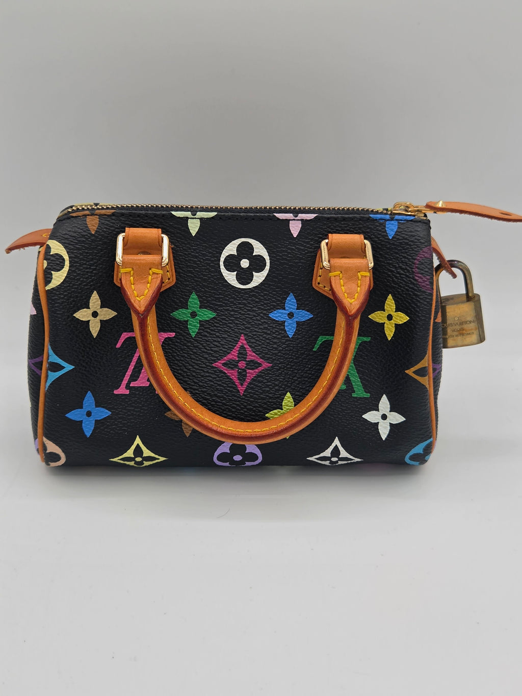 front view of handbag