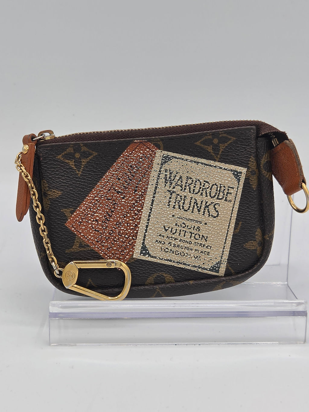 front view of pouch