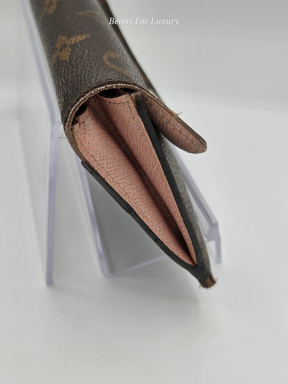 side view of wallet