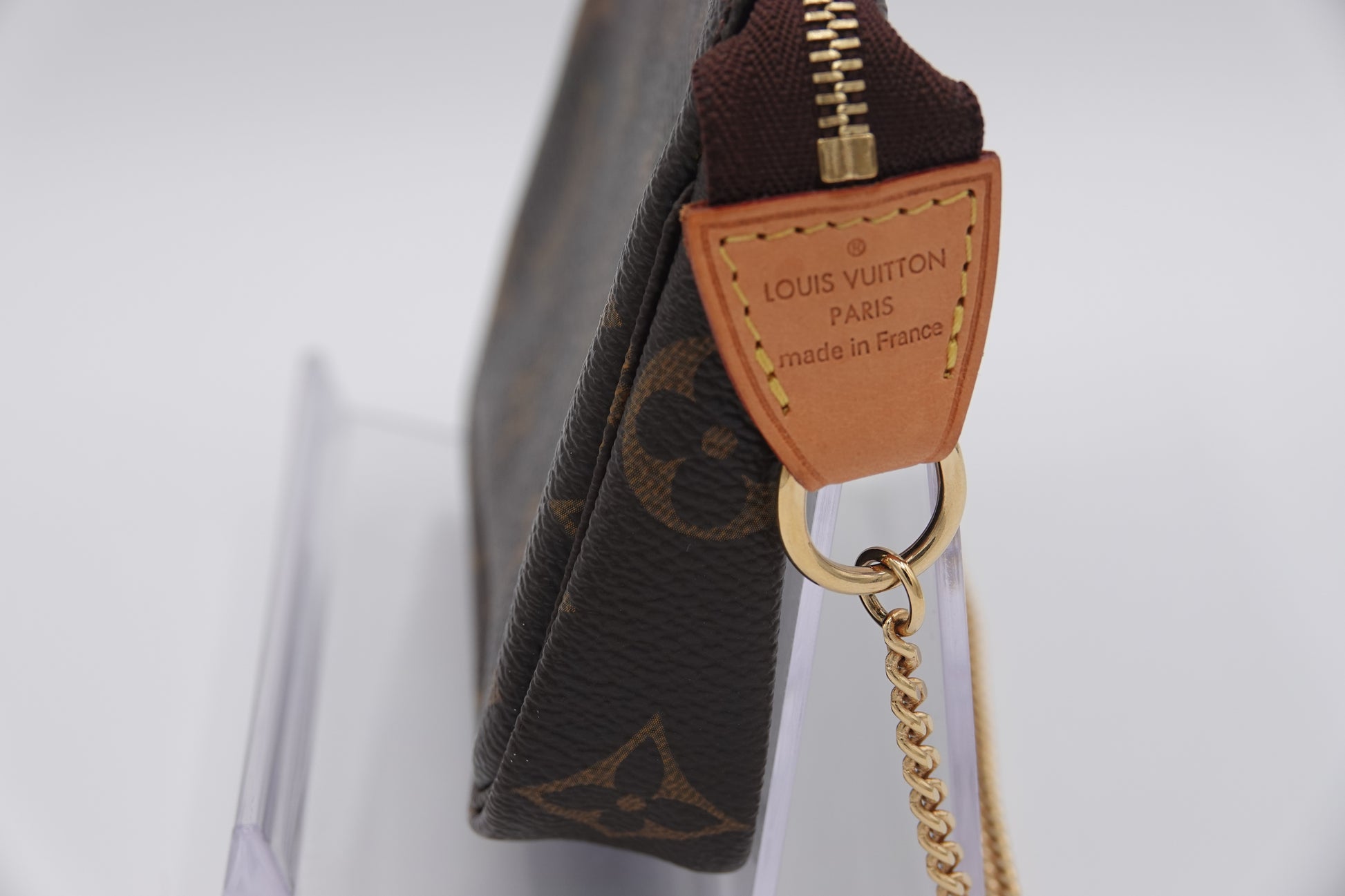 hardware Louis Vuitton brown canvas  Monogram Mini Pochette Accessories gold hardware