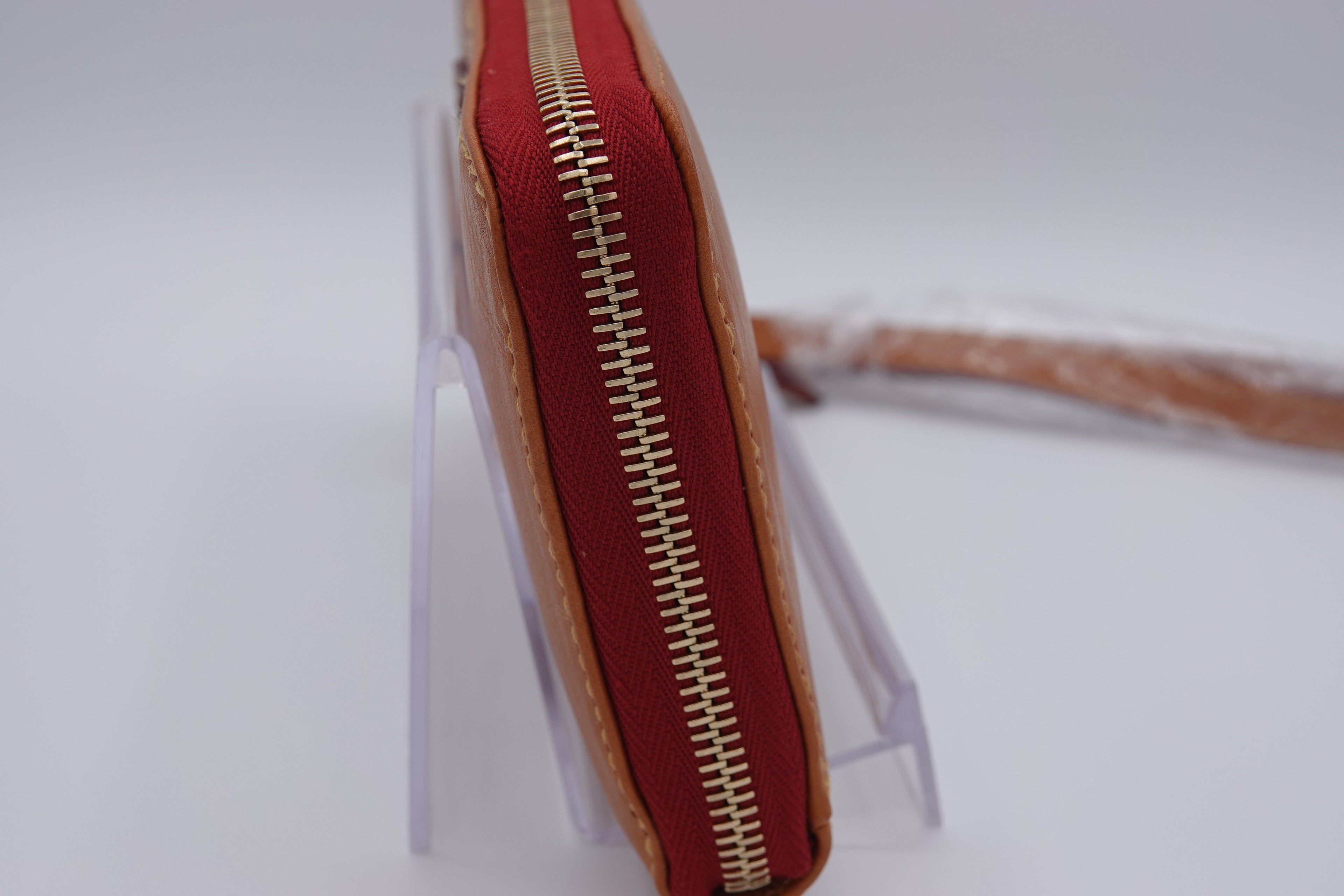 zipper Dooney & Bourke Florentine Large Zip Around Wristlet Brown Cognac