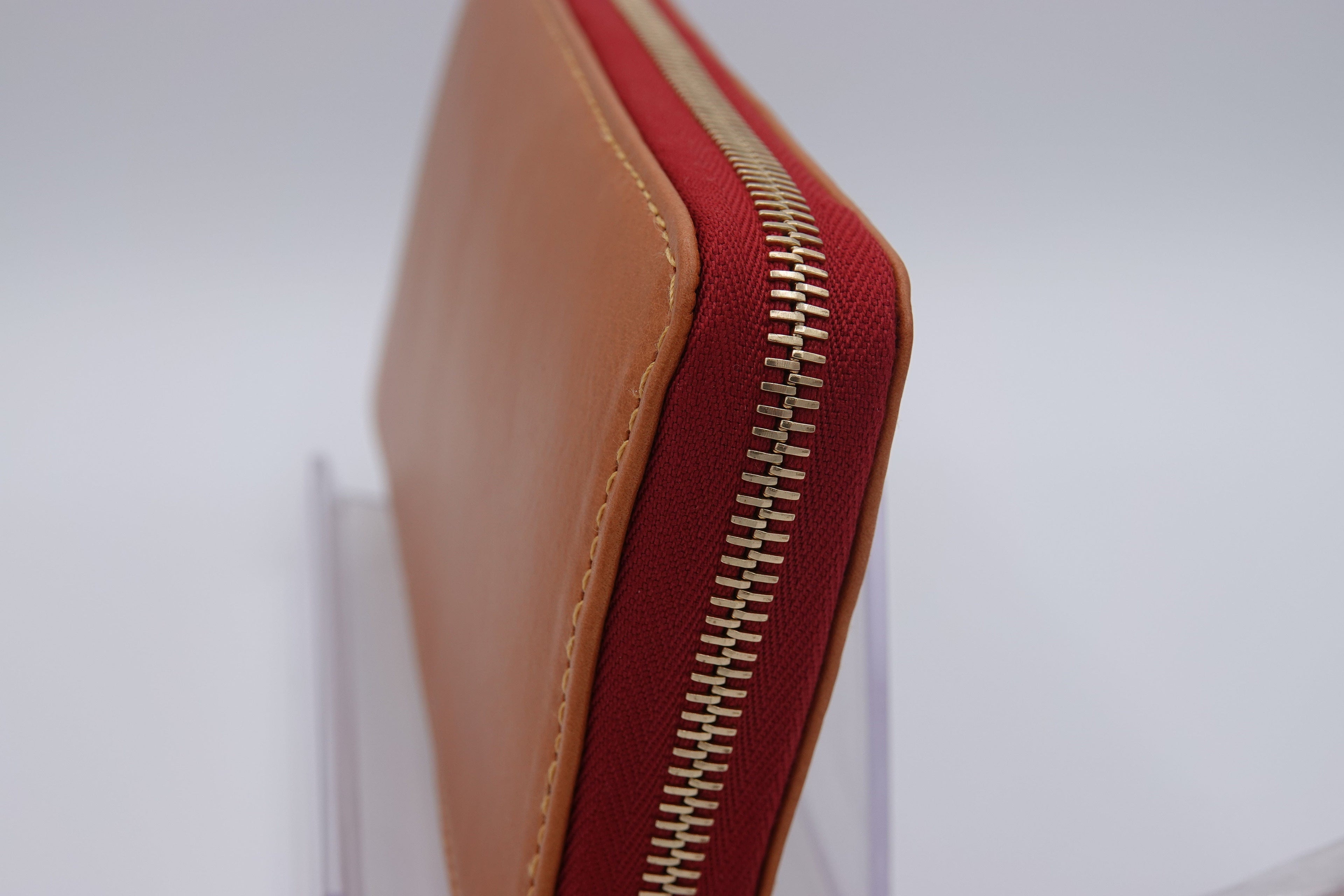 corner Dooney & Bourke Florentine Large Zip Around Wristlet Brown Cognac