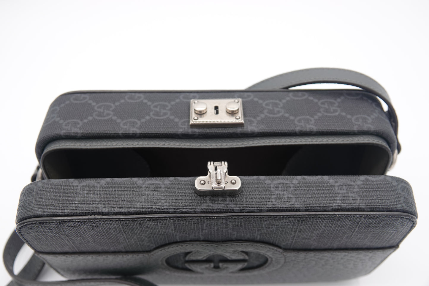 top Gucci GG Supreme Monogram Mini New Basket Box Bag