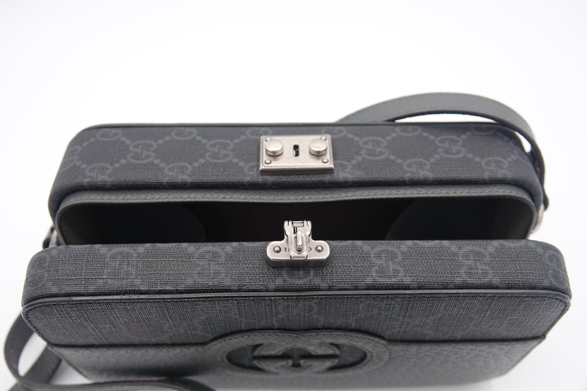 top Gucci GG Supreme Monogram Mini New Basket Box Bag
