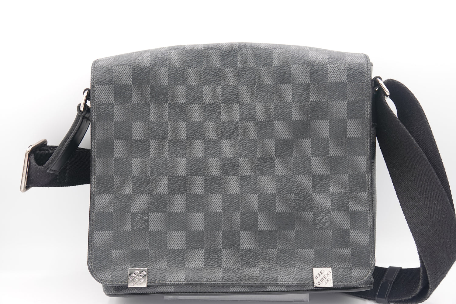 Louis Vuitton Damier Graphite District PM