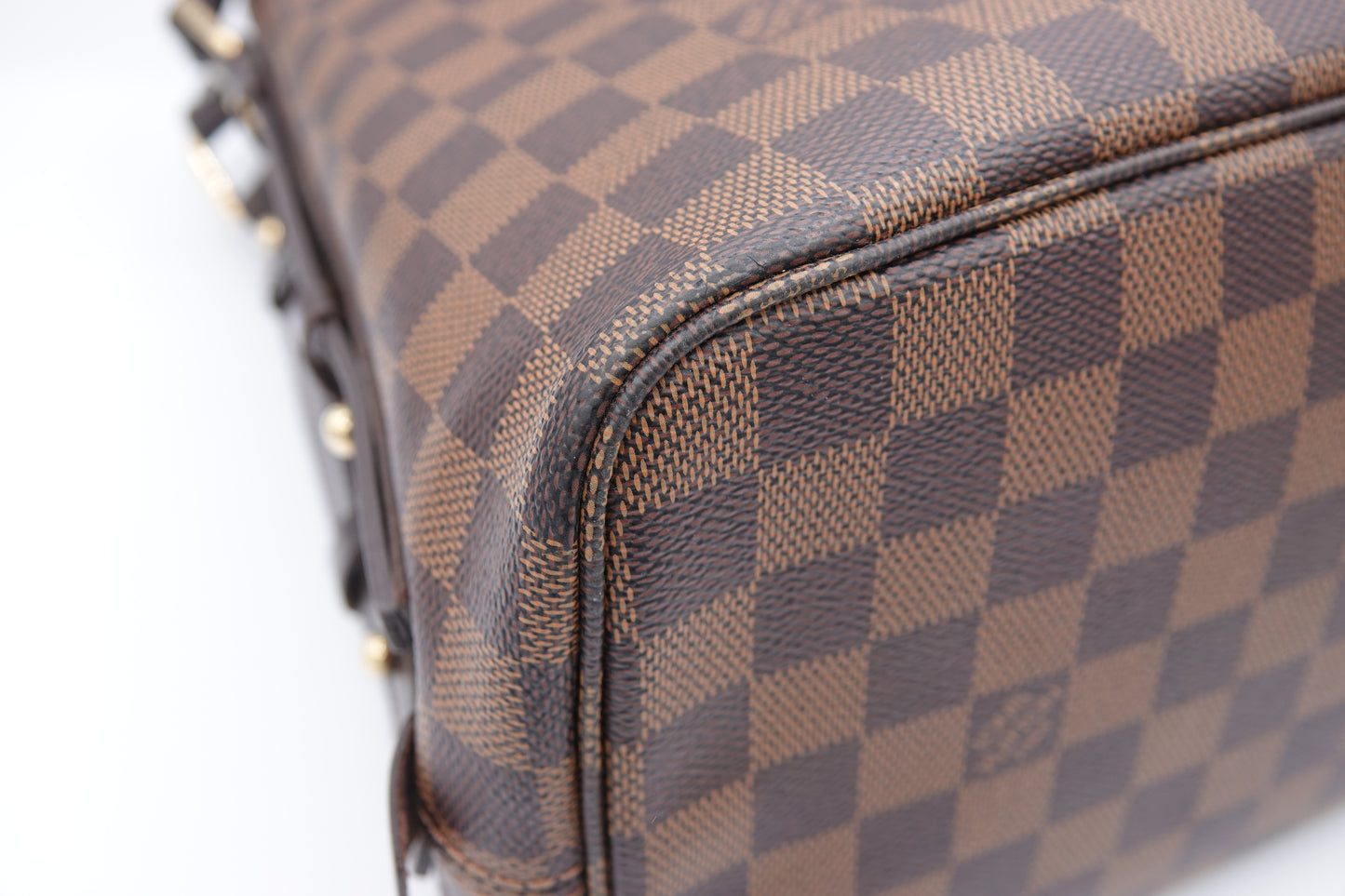 corner Louis Vuitton Damier Ebene Cabas Rivington