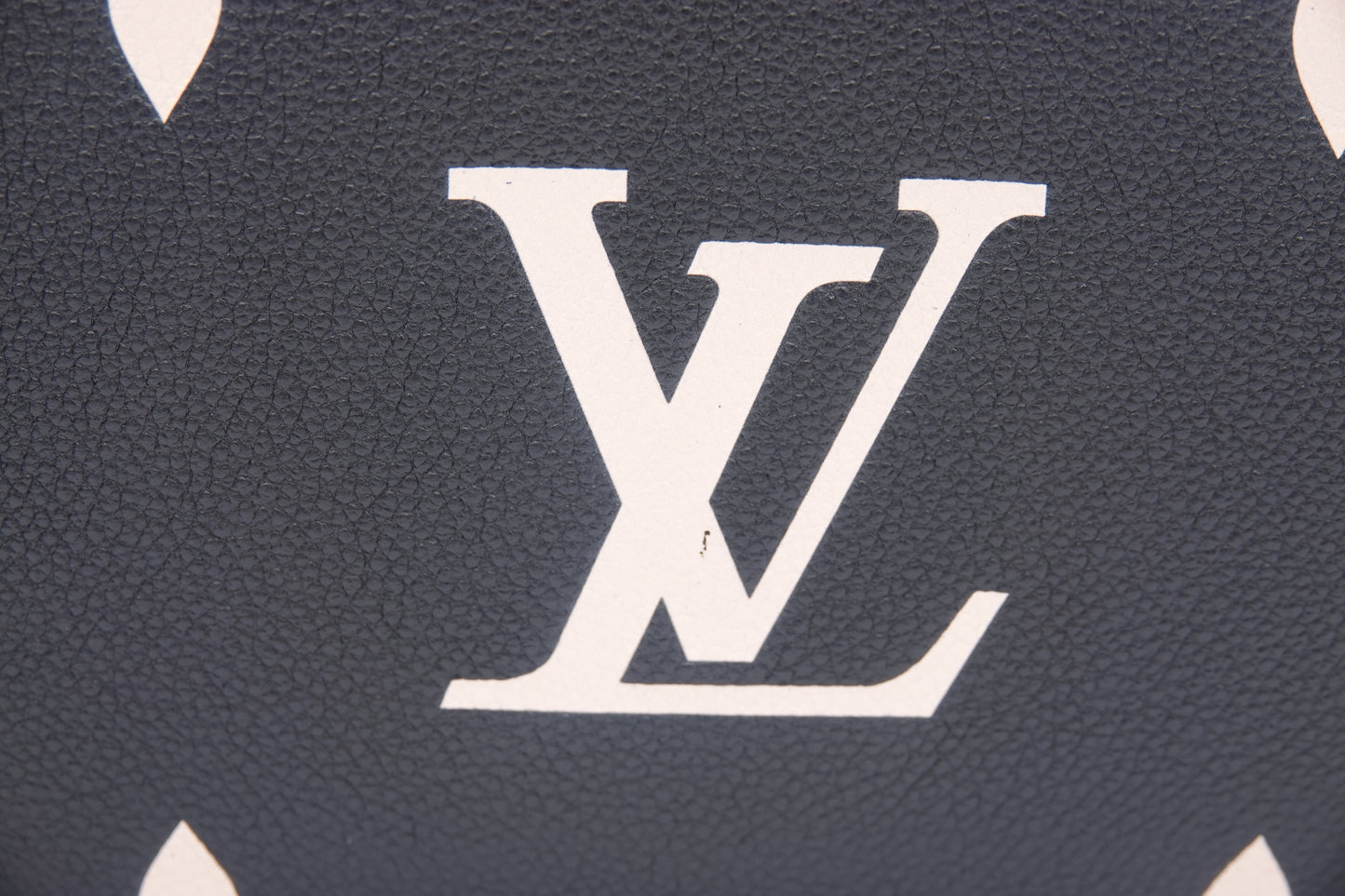 Louis Vuitton Empreinte Giant Monogram Pochette Metis Black Beige