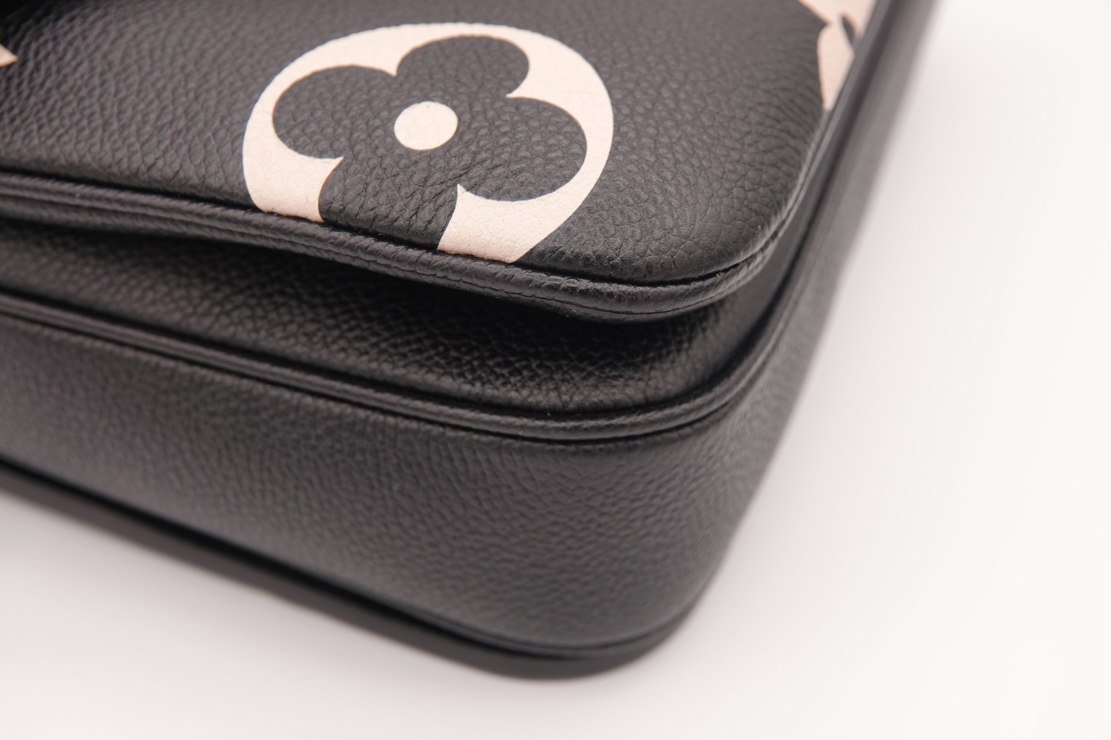 Louis Vuitton Pochette Métis Empreinte Giant Monogram – Black/Beige | Pre-Owned