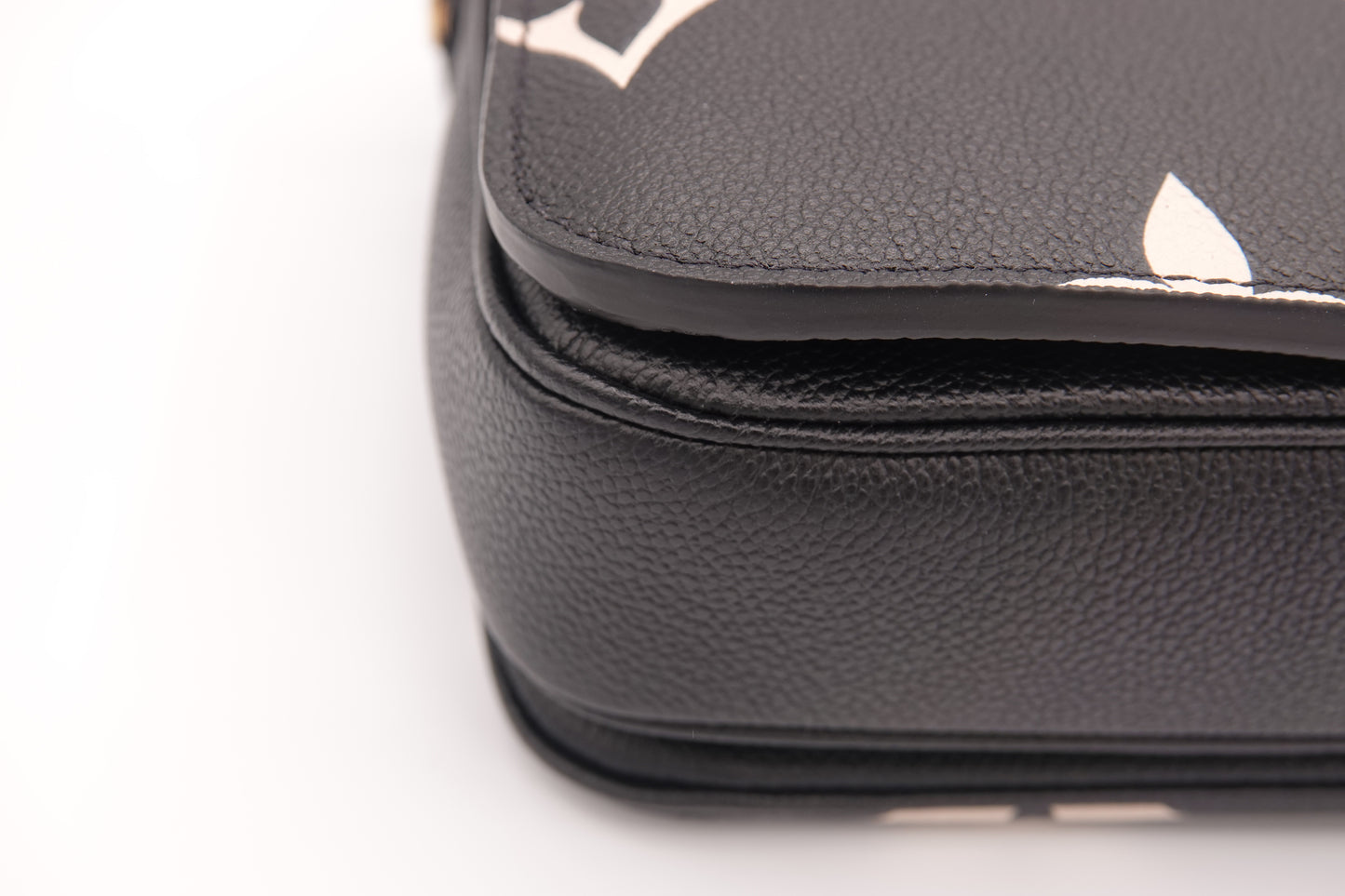 Louis Vuitton Empreinte Giant Monogram Pochette Metis Black Beige