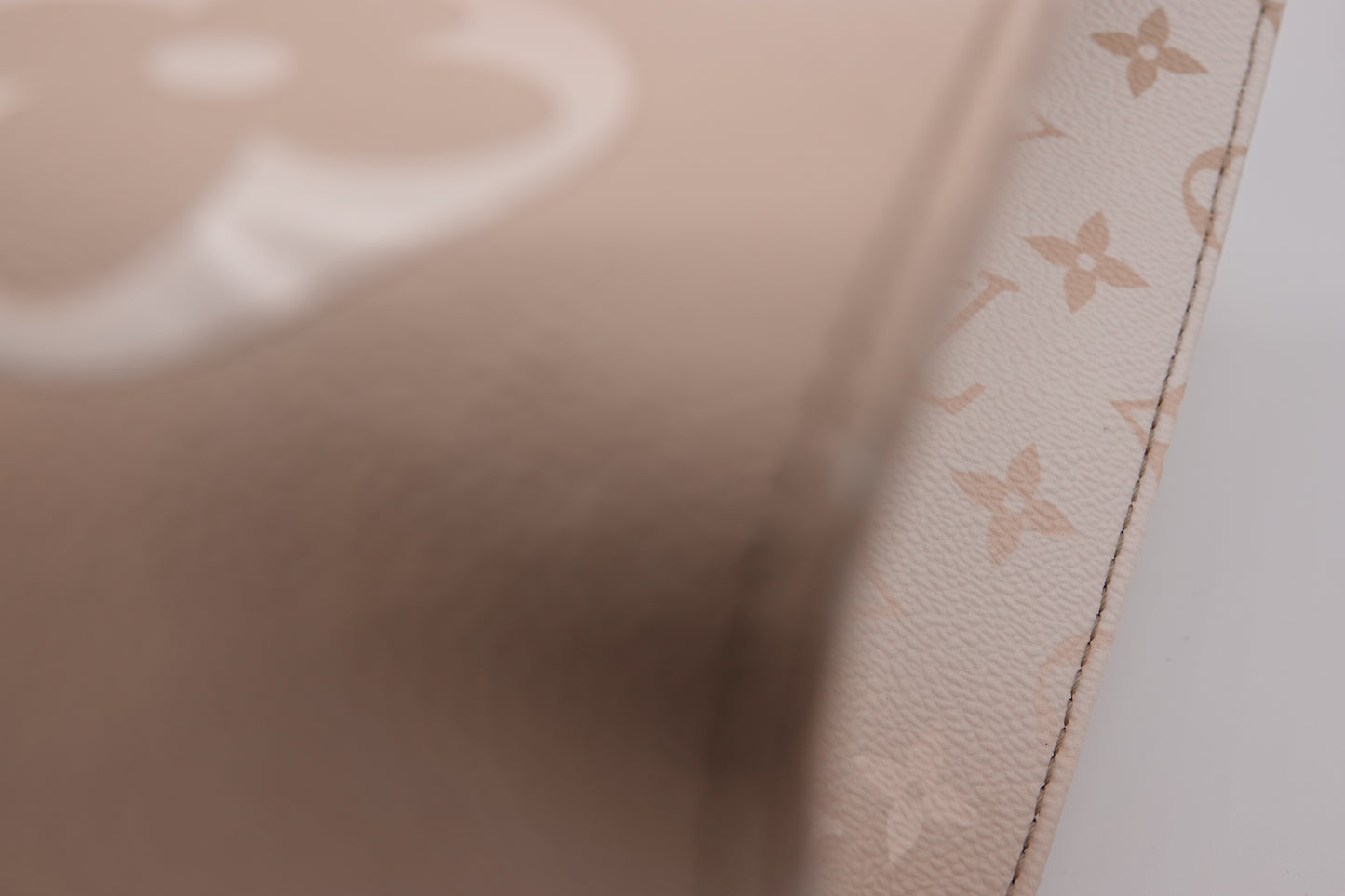 Louis Vuitton Monogram Giant Spring In The City Sunset Khaki MM
