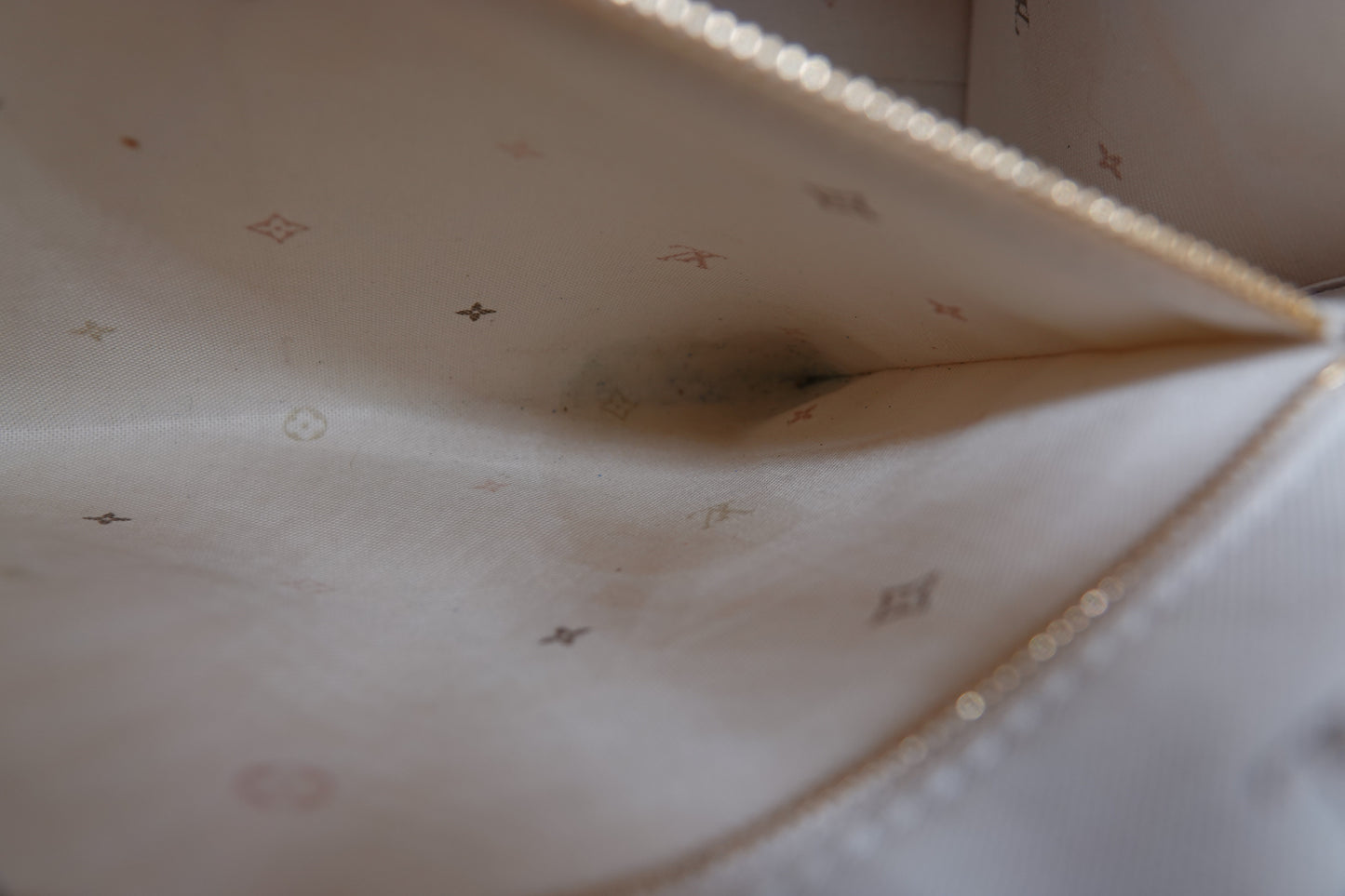 Louis Vuitton Monogram Giant Spring In The City Sunset Khaki MM