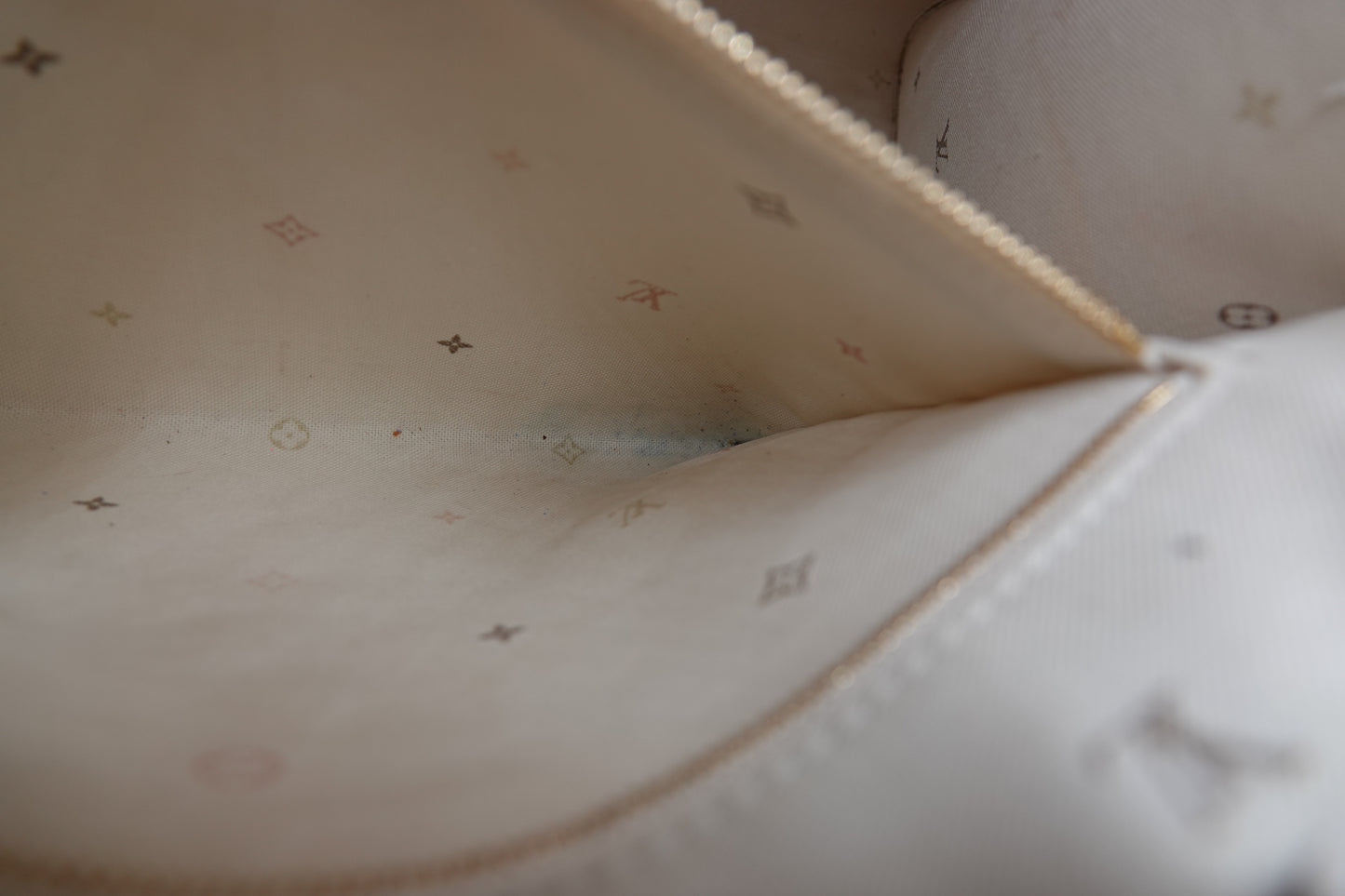 Louis Vuitton Monogram Giant Spring In The City Sunset Khaki MM