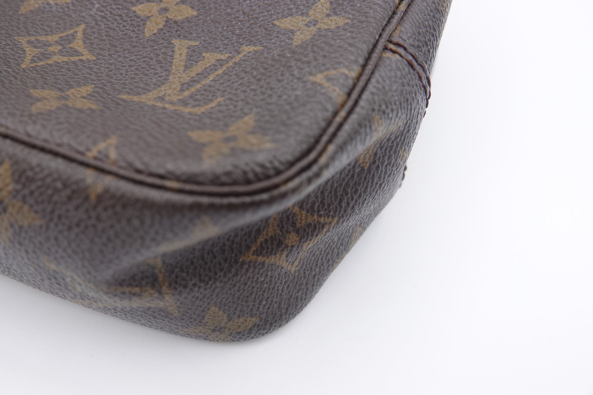 Louis Vuitton monogram pattern on a product corner