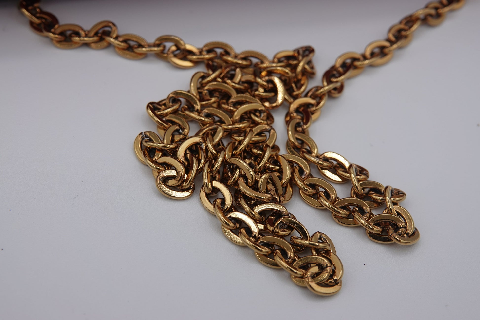gold chain hardware
