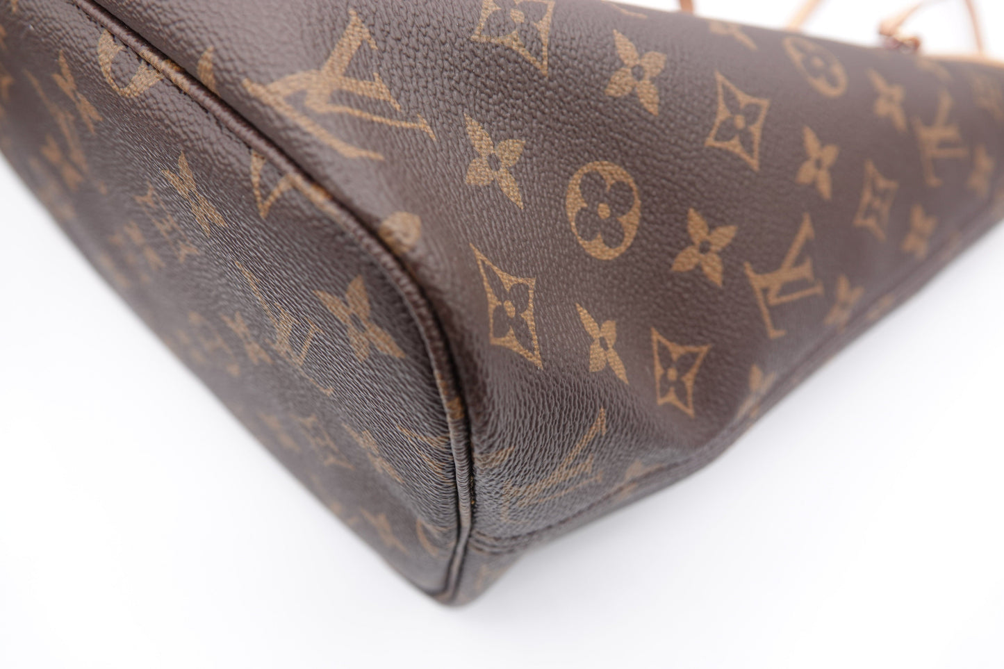 Louis Vuitton Monogram Neverfull MM in Pivoine