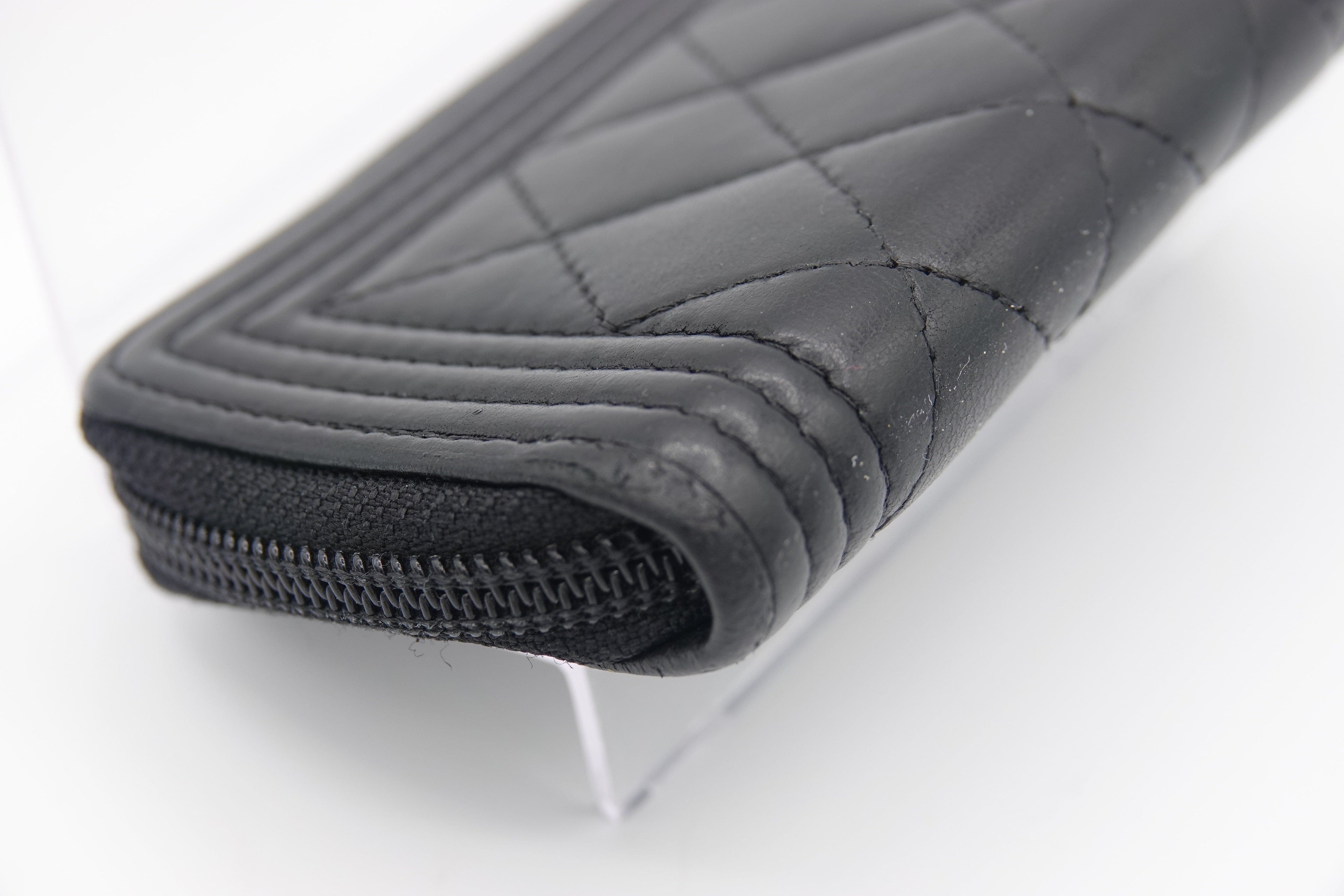 Chanel Boy Zip Around Coin Purse Wallet – Black Quilted Lambskin | Pre-Owned