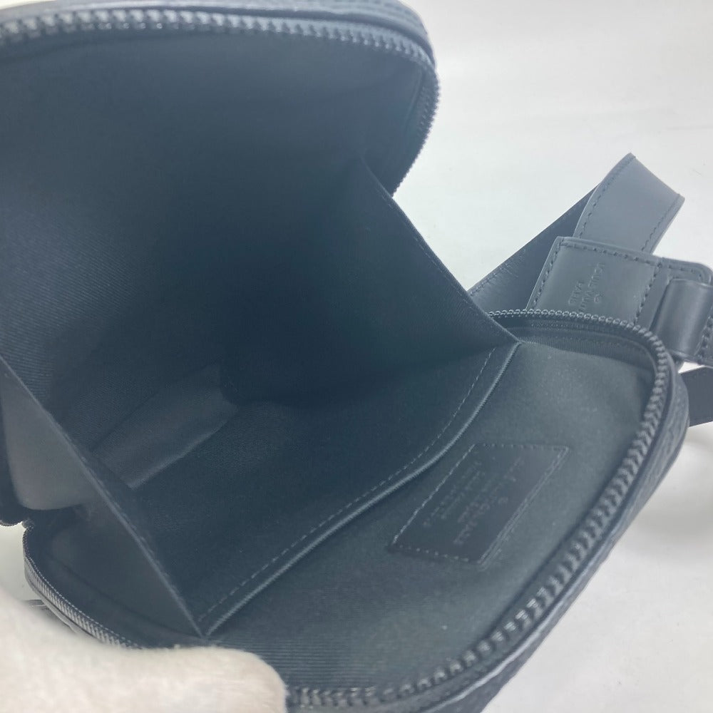 interior Louis Vuitton Empreinte Monogram Men's Crossbody Black
