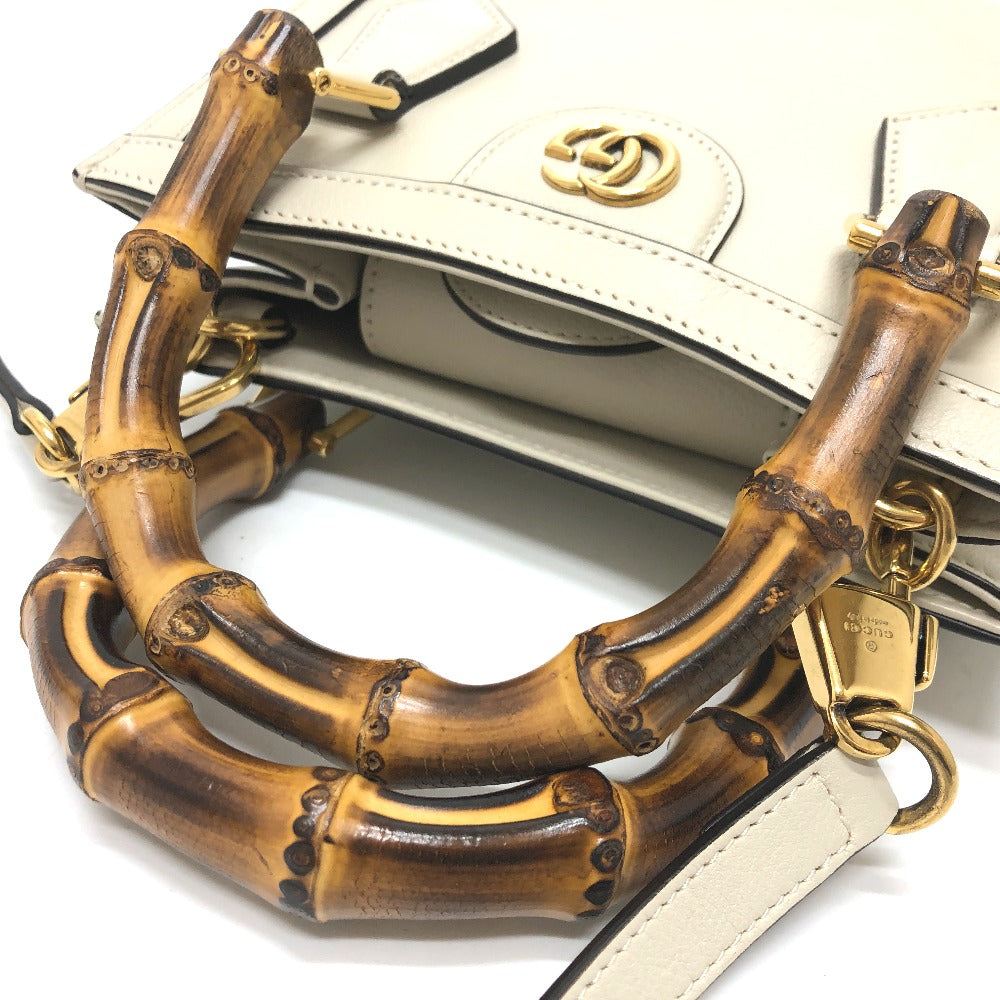 handles Gucci Mini Diana Calfskin Tote Mystic White Gold Hardware