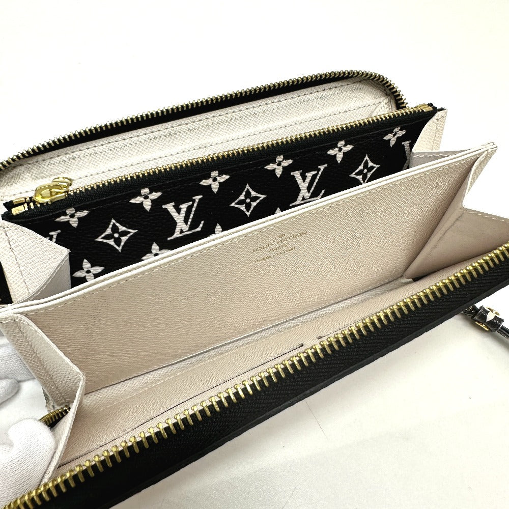 interior side Louis Vuitton Monogram Giant Crafty Zippy Wallet Creme Caramel