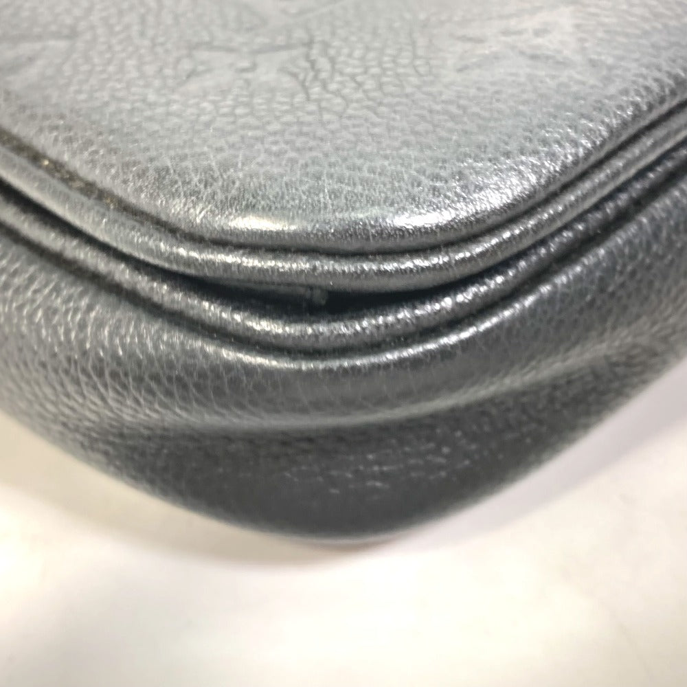 corner Louis Vuitton Empreinte Leather Pochette Metis Black