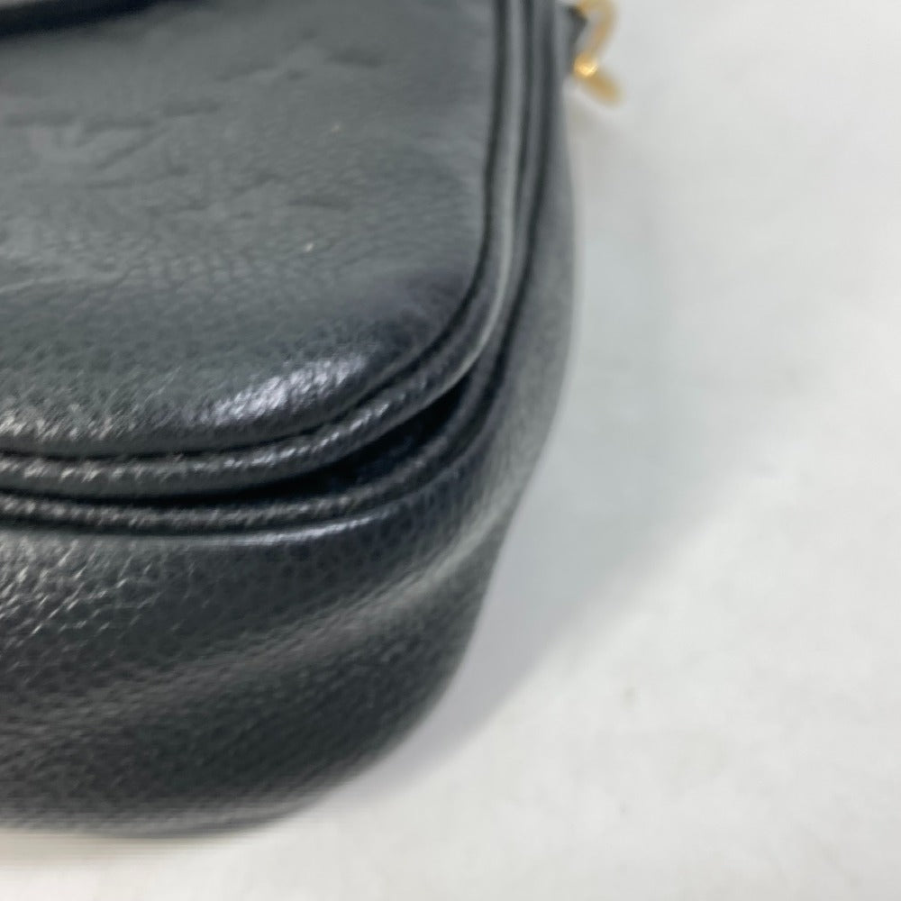 corner Louis Vuitton Empreinte Leather Pochette Metis Black