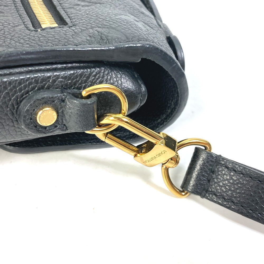 clasp Louis Vuitton Empreinte Leather Pochette Metis Black