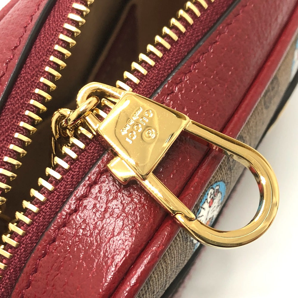 interior clasp Gucci X DORAEMON Mini Vintage GG Supreme Monogram Camera Bag