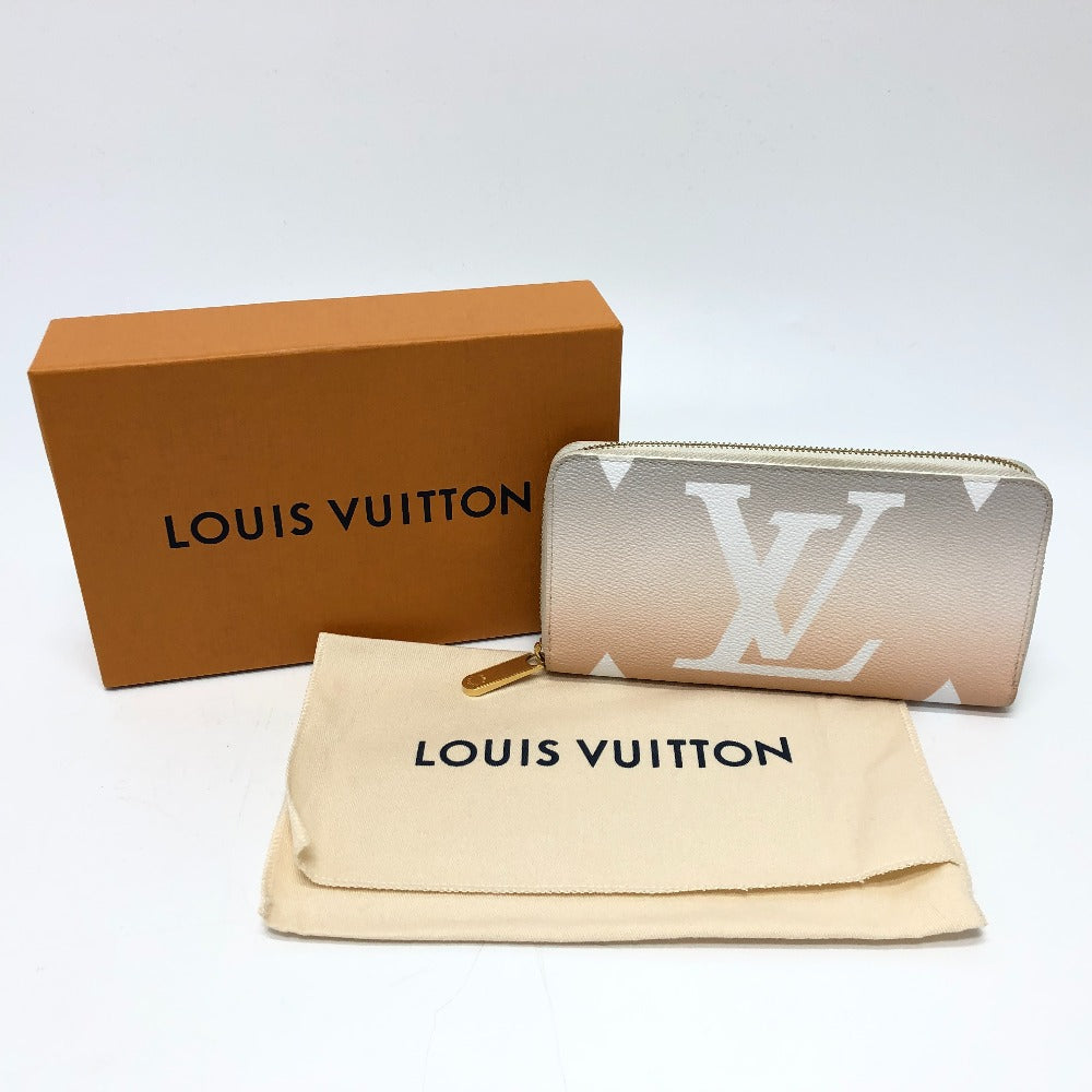 Louis Vuitton Monogram Giant By The Pool Zippy Wallet Brume -Pre-Owned