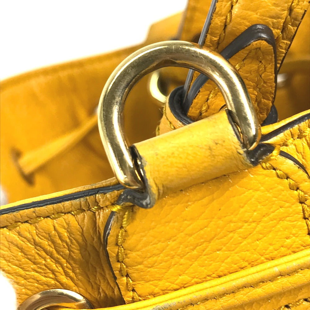 hardware exterior Gucci Supreme Monogram Flora Ophidia Bucket Bag Small Yellow 