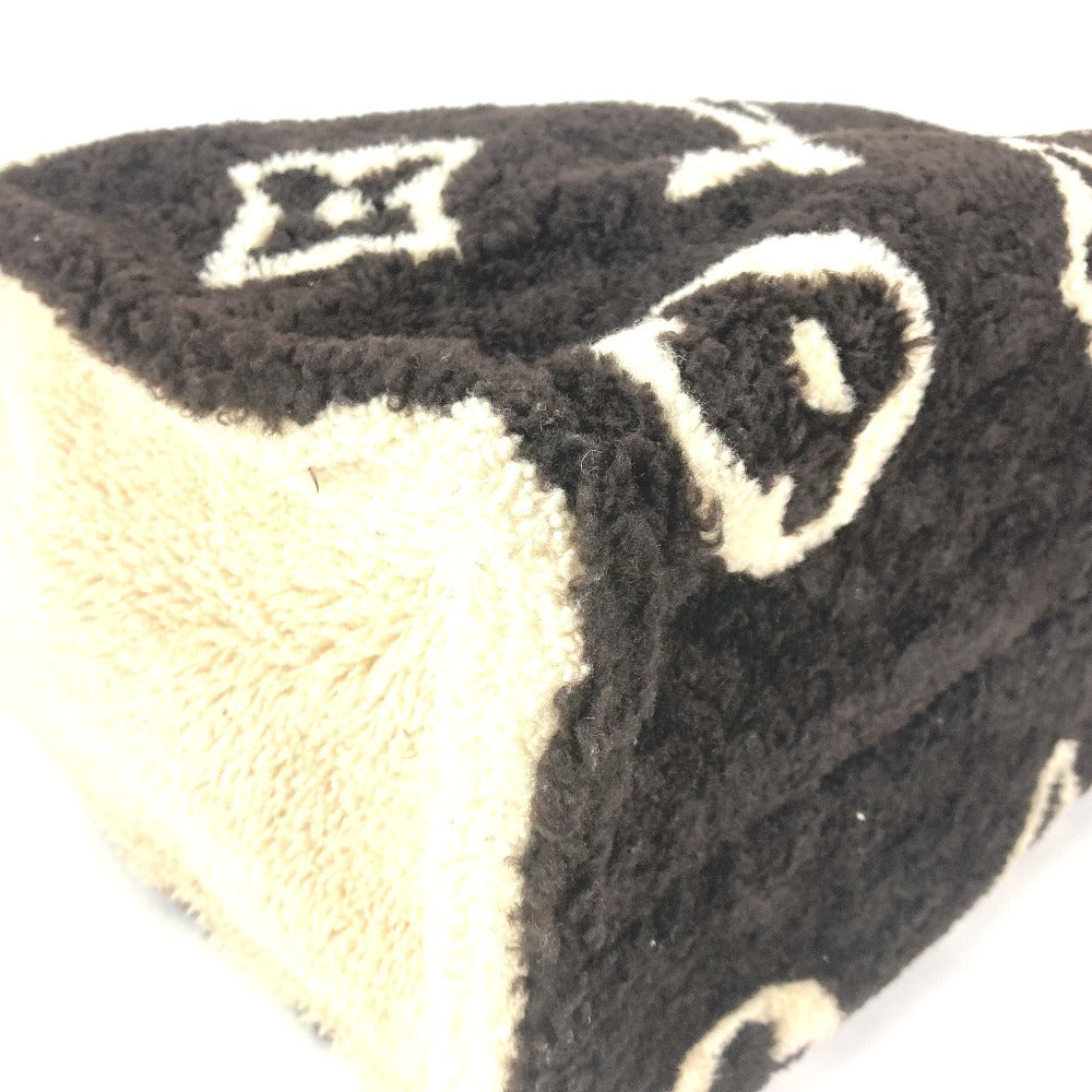 corner Louis Vuitton Shearling Monogram On The Go GM Black and White