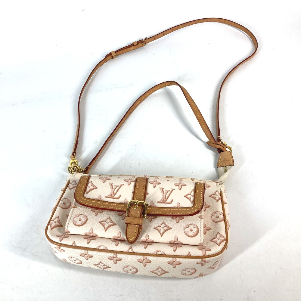 front Louis Vuitton Fall For You Maxi Pochette Beige Clair 