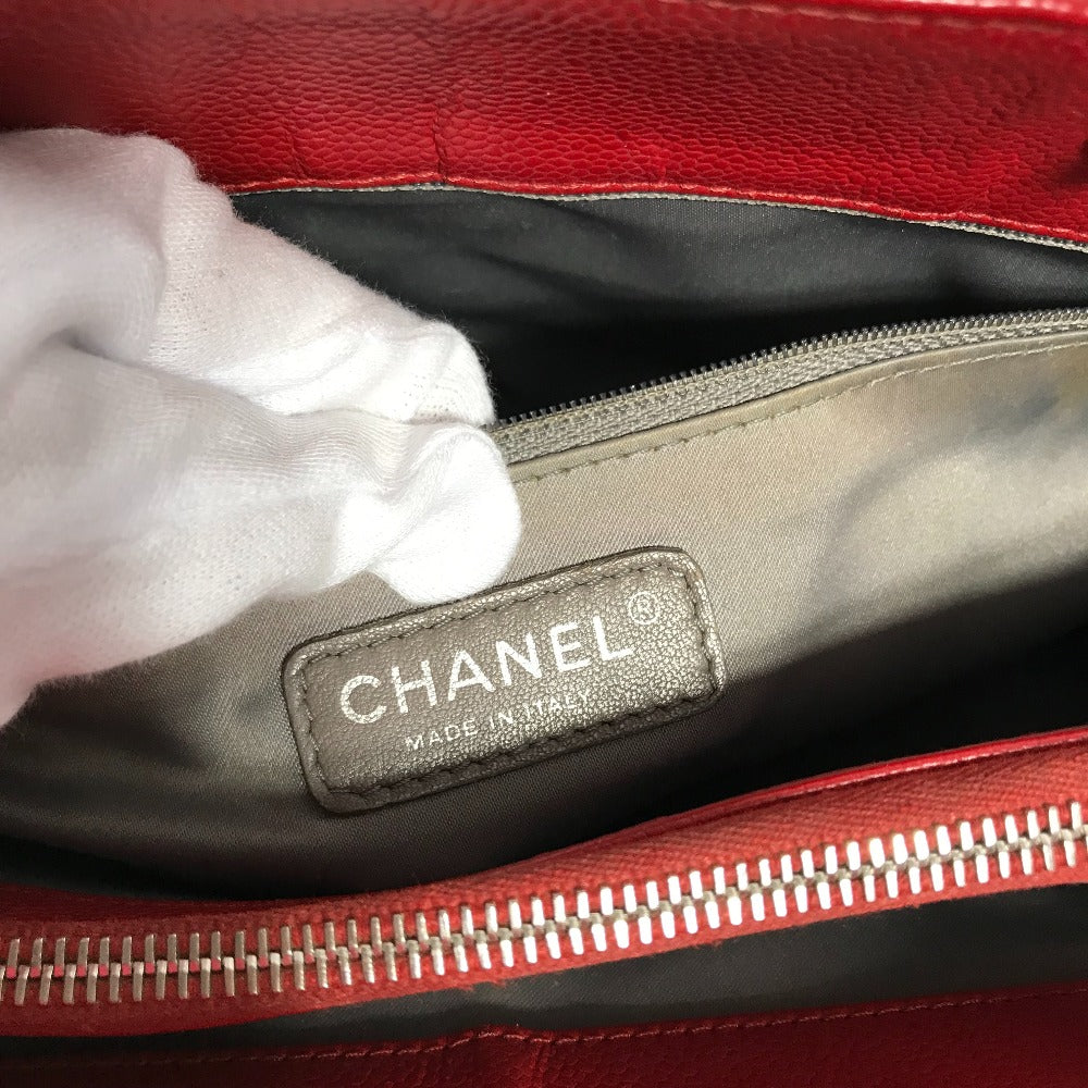 stamp Chanel Caviar Quilted Grand Shopping Tote Red