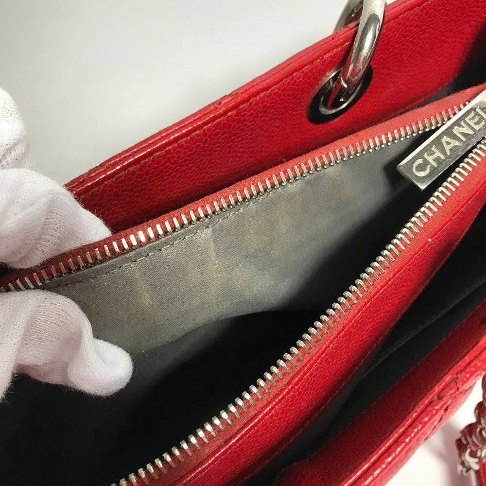 zipper pull Chanel Caviar Quilted Grand Shopping Tote Red