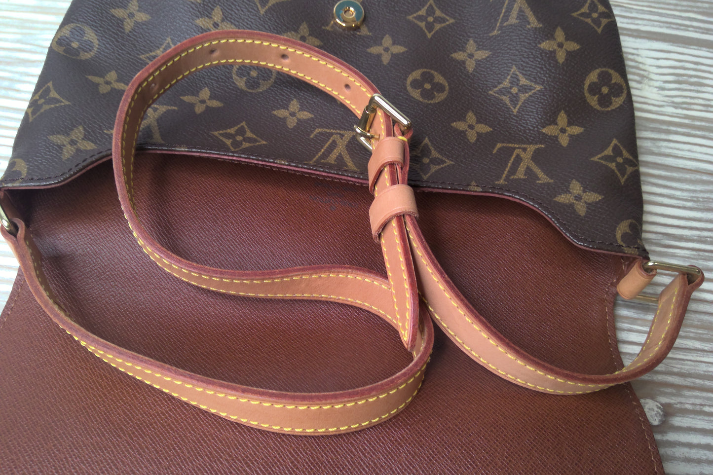 Pre-Loved Louis Vuitton  Musette Tango Short Strap "Sold Out"