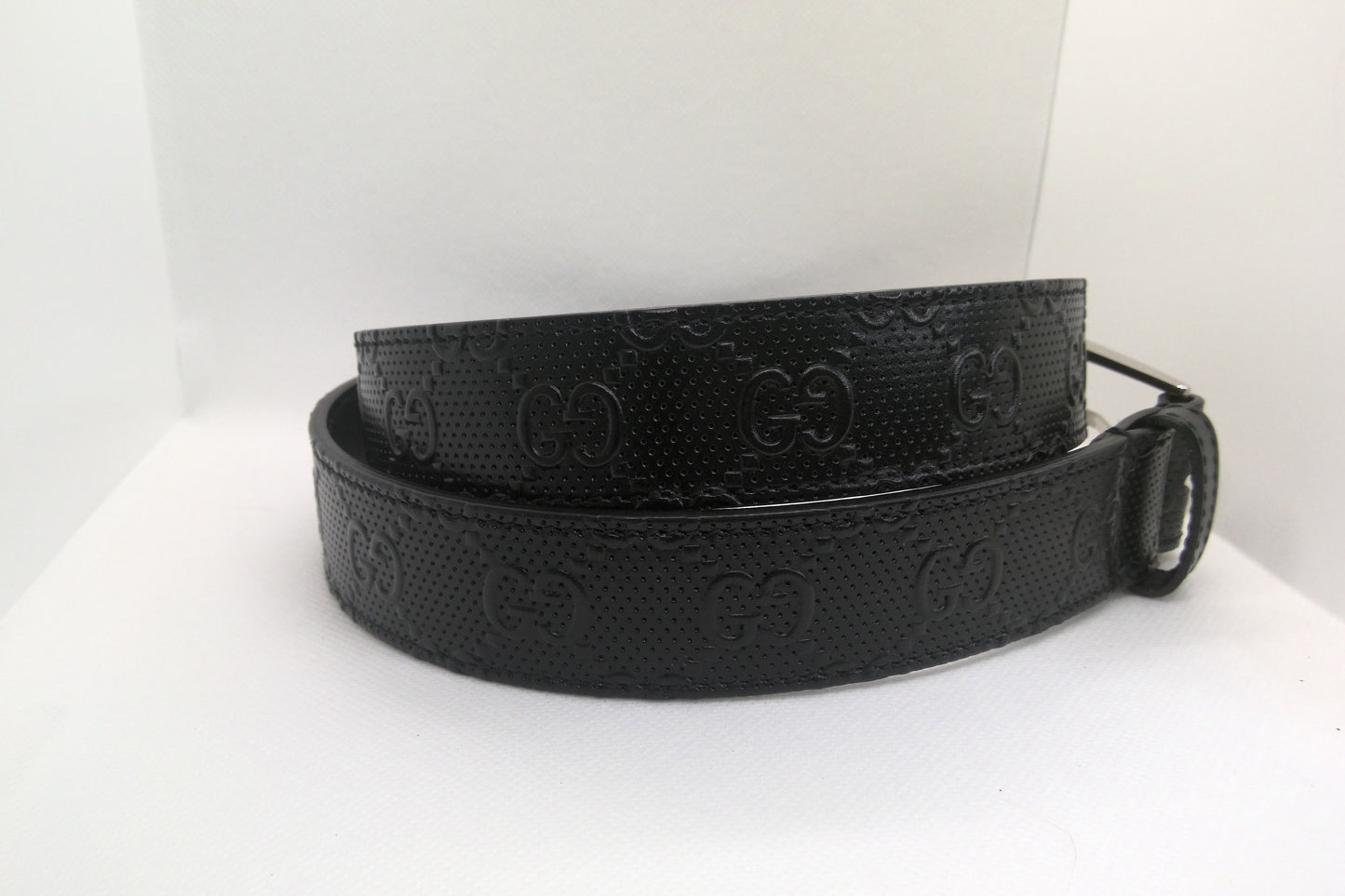 Pre-Loved Gucci Signature Logo Leather Belt Silver Square Hardware "Sold Out"