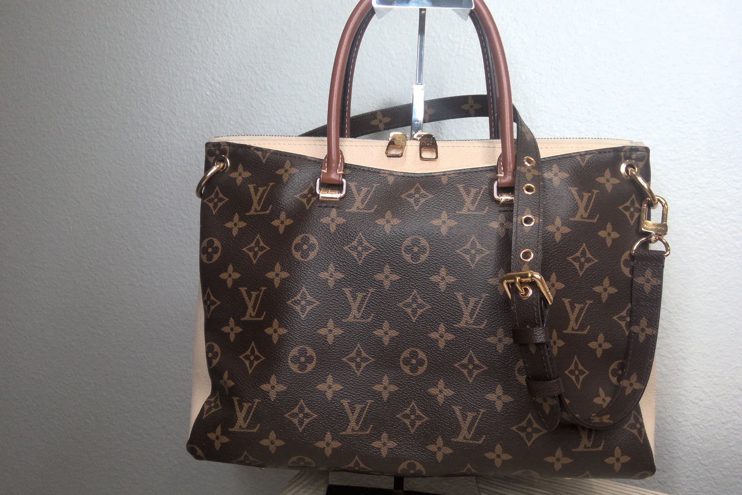 Pre-Loved Louis Vuitton Monogram Pallas 2-Way MM