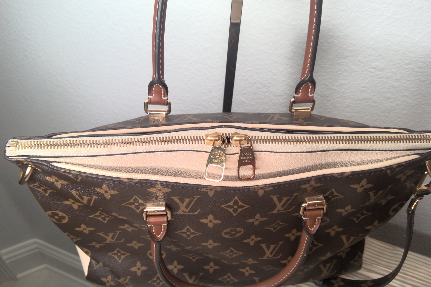 Pre-Loved Louis Vuitton Monogram Pallas 2-Way MM