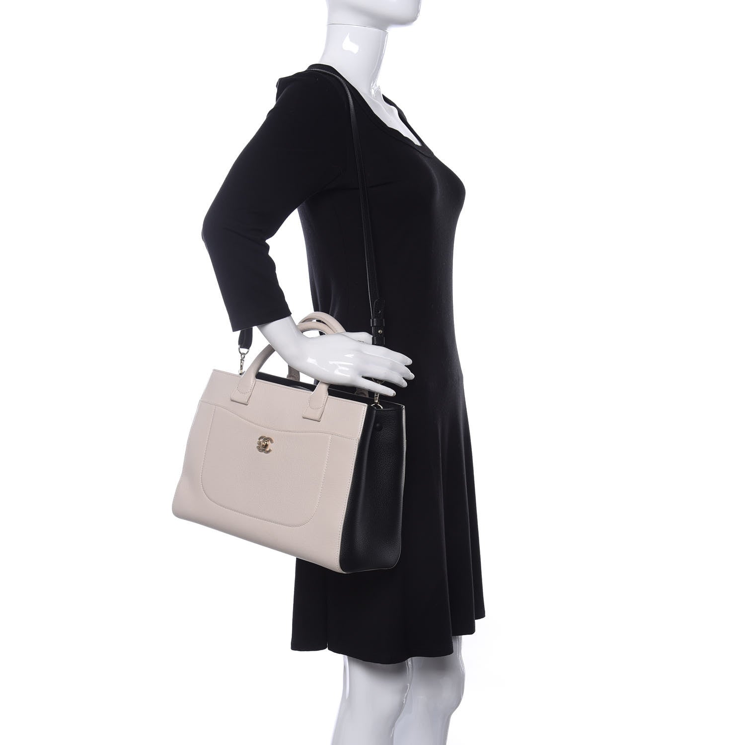 stock photo model Chanel Calfskin Bi-Color Neo Executive Small Shopper Tote Beige/Black