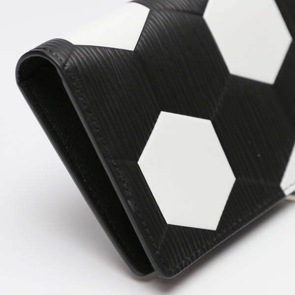 edge Louis Vuitton FIFA Epi Leather Long Wallet black and white